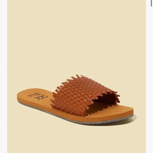 🔥 Billabong Salty Blonde Sunrise Breeze Sandal 🔥 - Picture 5 of 6